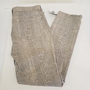 NYDJ Snakeprint Strechy Jeans Size 8 Peitie